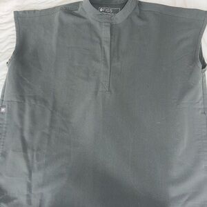 FIGS Slater Tank Scrub set